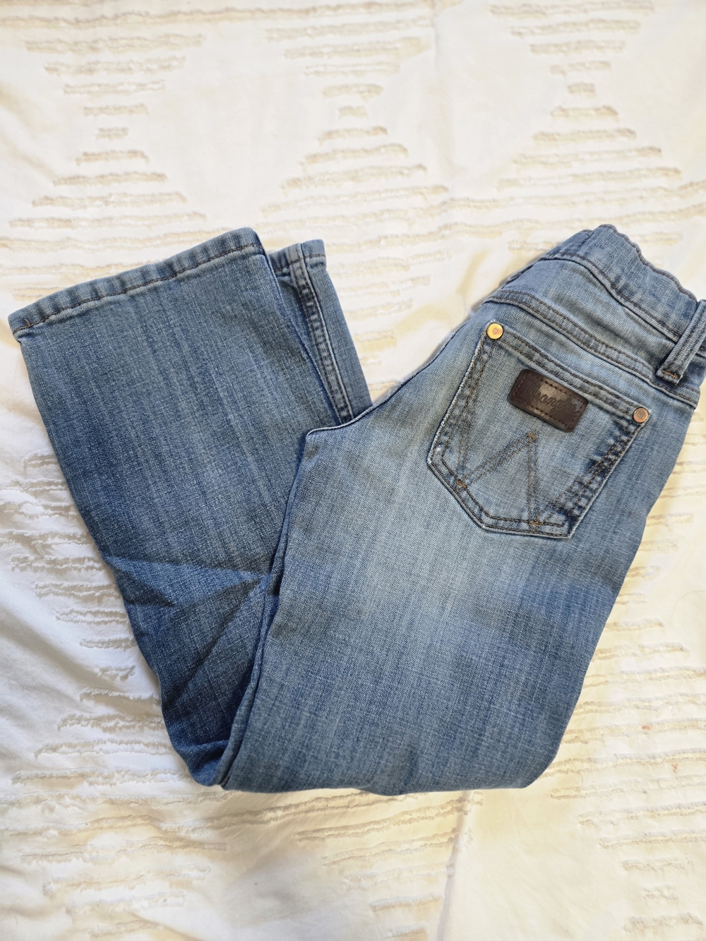 Wrangler Retro Relaxed Boot Boys Size 8 Regular Medium Wash Western Jeans